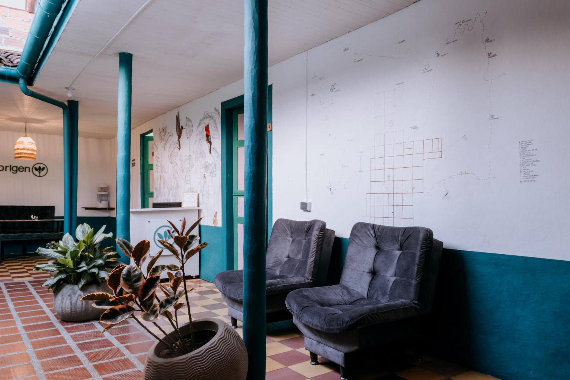 Origen Hostel Jardin Bagian luar foto