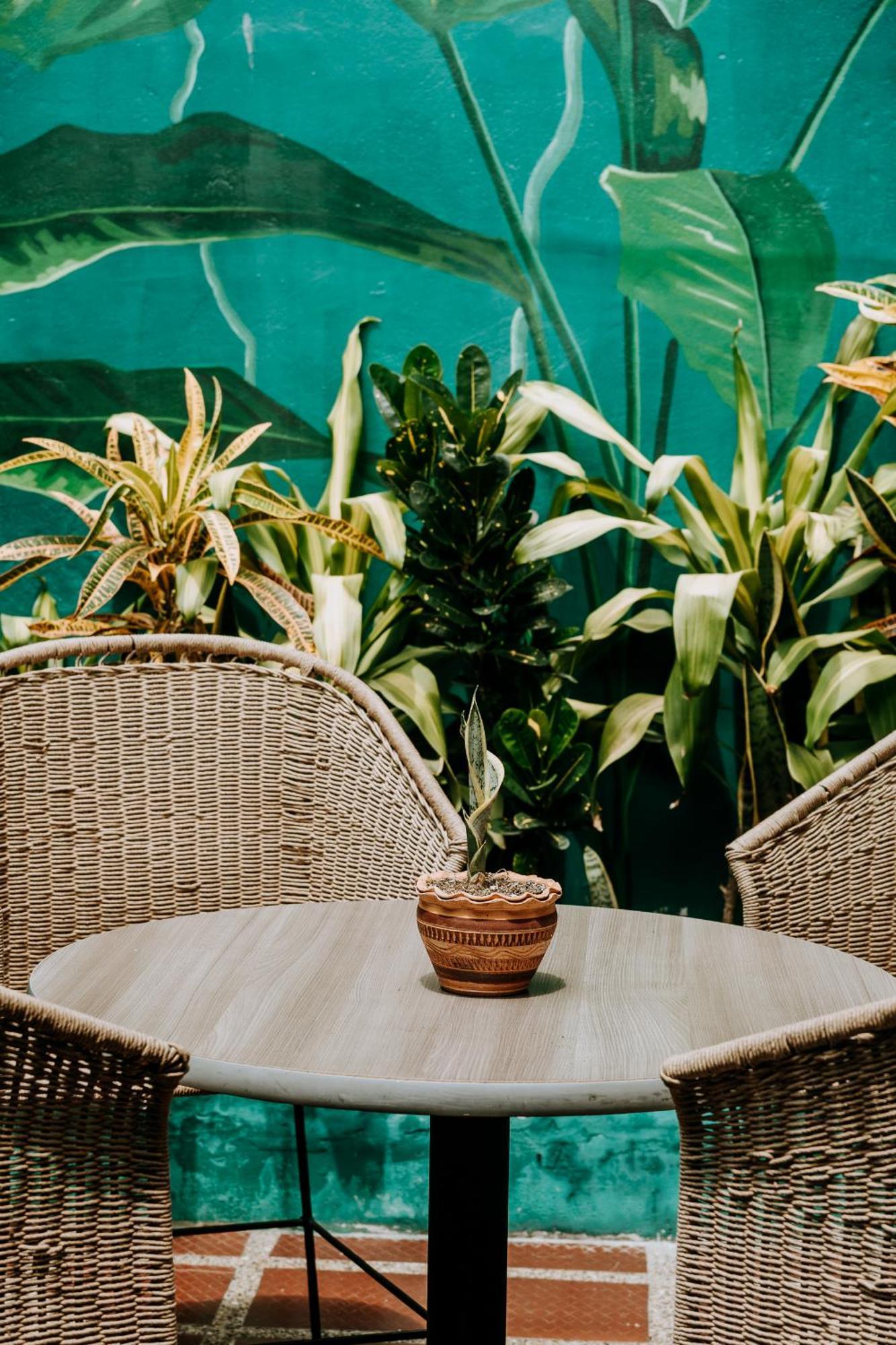 Origen Hostel Jardin Bagian luar foto