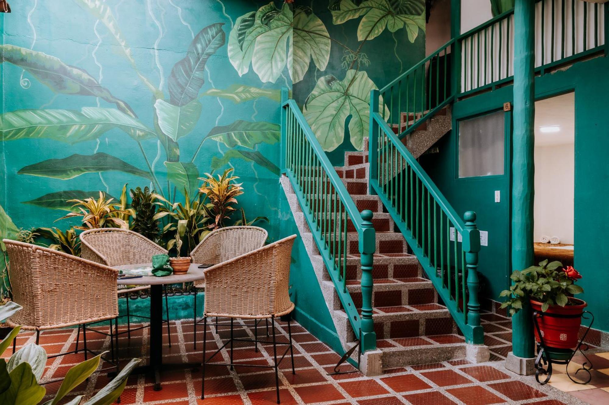 Origen Hostel Jardin Bagian luar foto